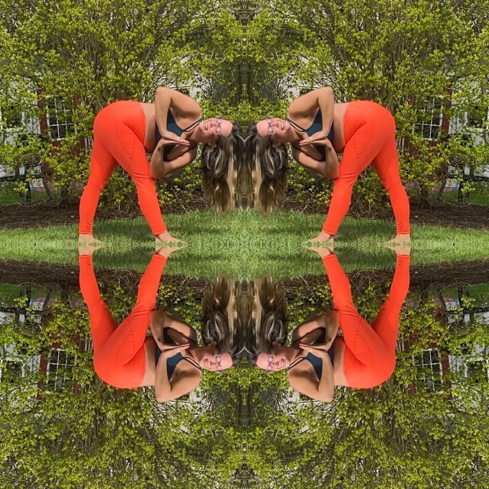 Meet your Posher, April